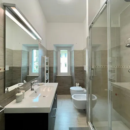 Dama Dama Apartament *